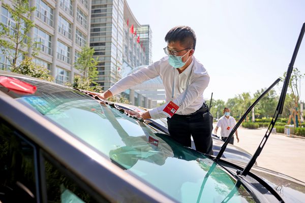 全力以赴，鑄就會務保障的堅實后盾——記黨代會服務保障團隊